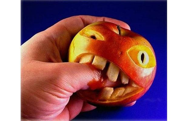 Funny Apple Face Biting Picture