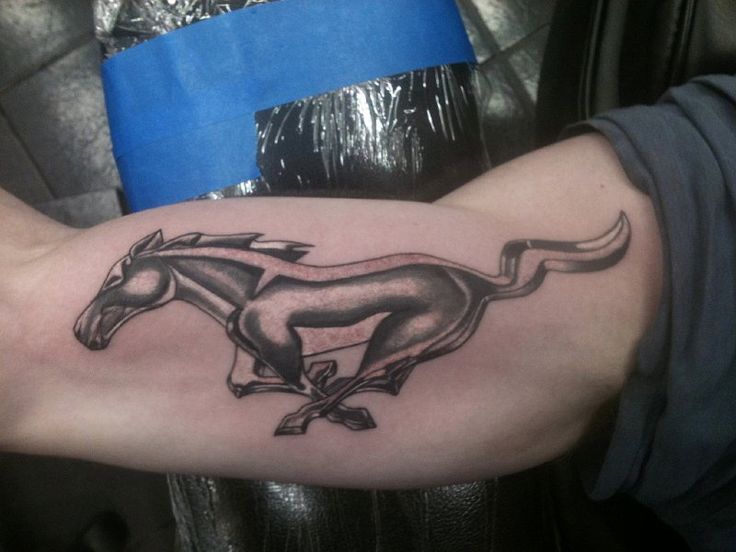 Black And Grey Mustang Tattoo On Right Bicep