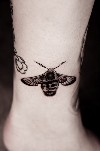 Black Ink Bumblebee Tattoo On Leg By Miss Rosa