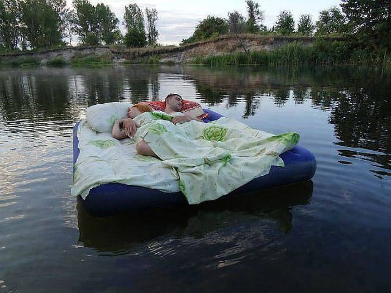 Funny Water Bed Picture