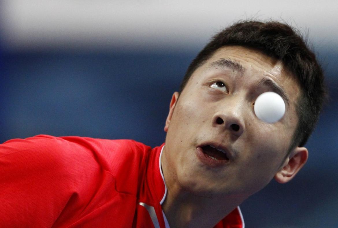 Hitting On Eye Funny Table Tennis Ball Image