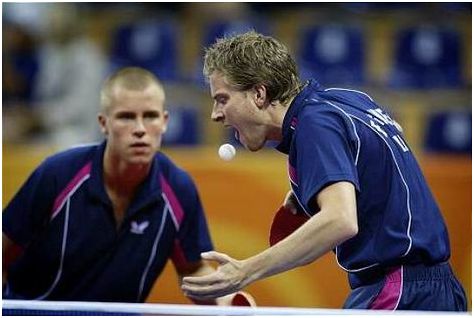 Pileczka Do Buzi Trying To Eat Table Tennis Ball Funny Picture