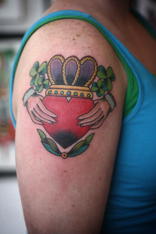 Colorful Claddagh Tattoo On Girl Right Shoulder
