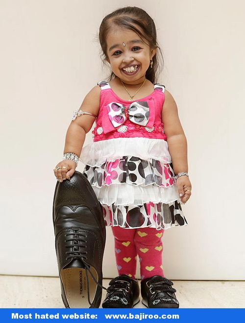 Jyoti Amge Tiny Girl With Shoes Funny Picture