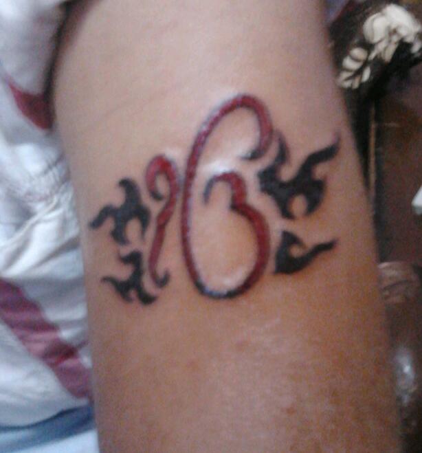 Red Ink Ek Onkar Tatto Design For Bicep