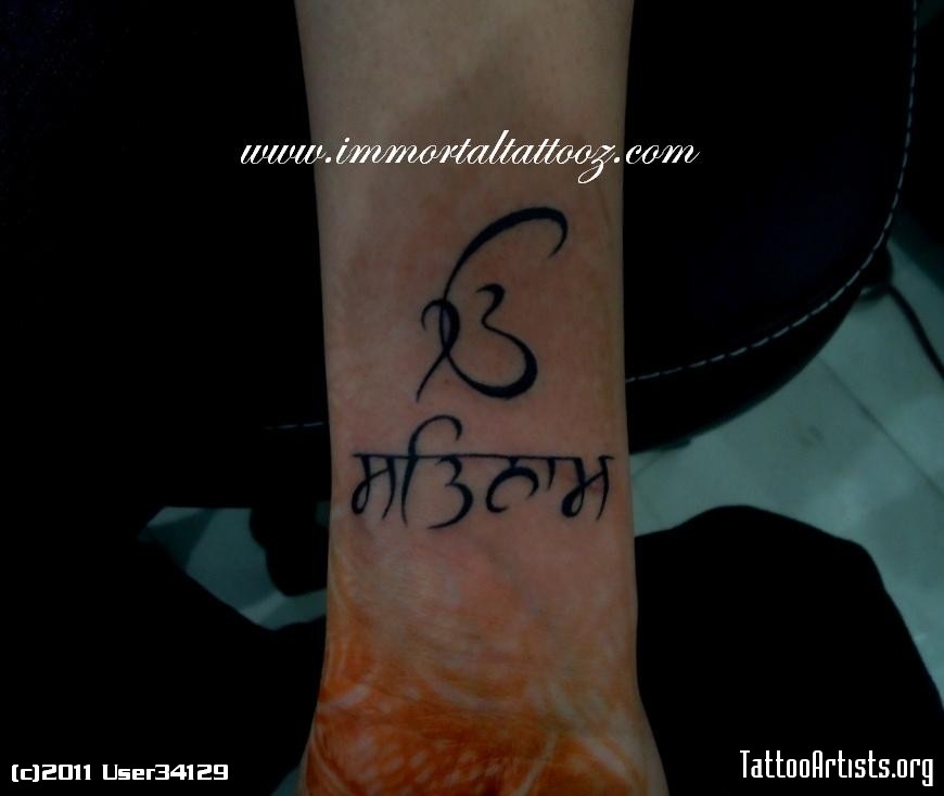 Satnam - Black Ek Onkar Tattoo On Wrist