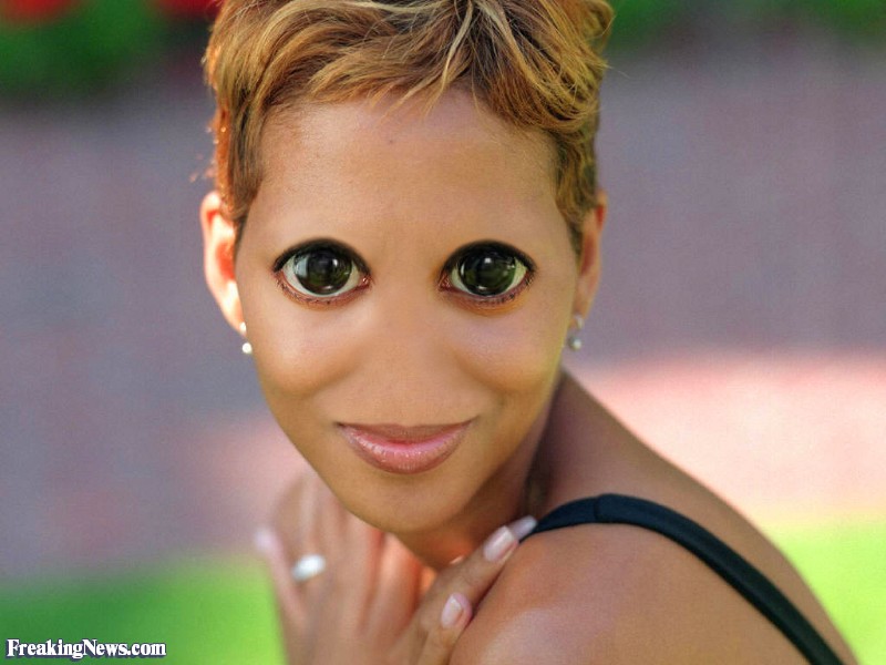 Halle Berry Without Nose Or Eyebrows Funny Picture