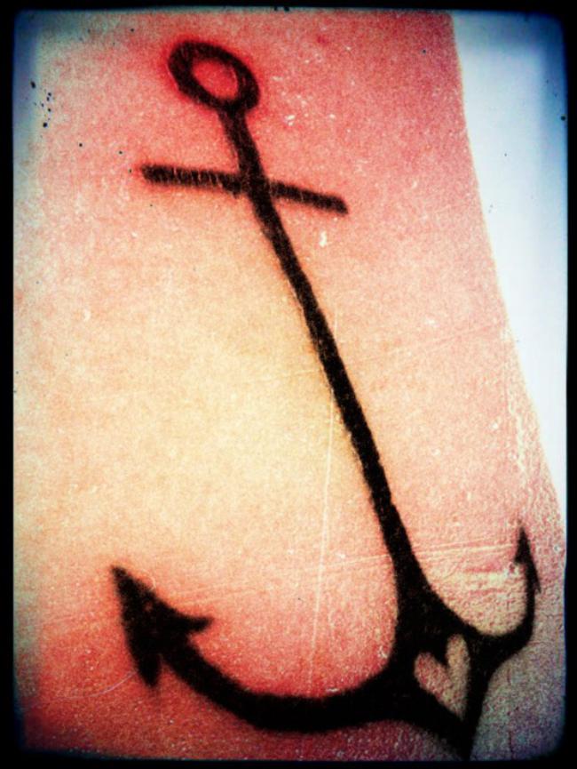 Simple Anchor Tattoo Image