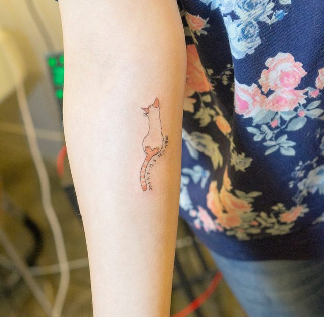 Amazing Cat Tattoo On Girl Right Arm
