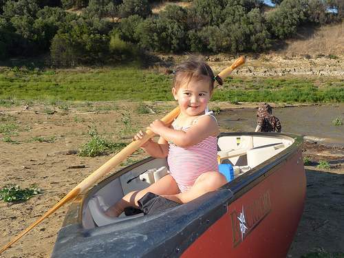 Baby Girl Canoeing Without Water Funny Picture