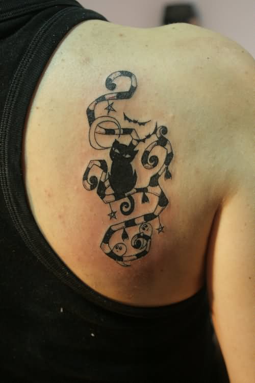 Black Cat Tattoo On Girl Right Back Shoulder For Girls