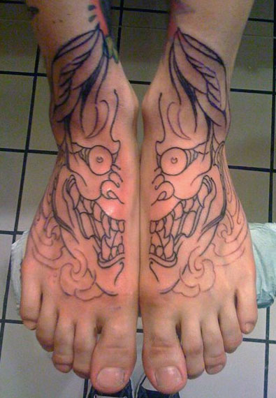 Classic Hanya Tattoo On Feet
