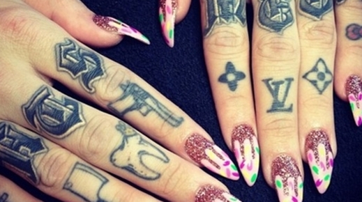 Cool Finger Tattoo Designs For Girls