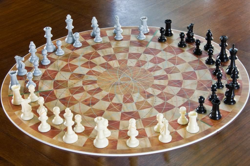 Funny Circle Chess Board Picture