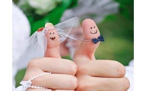 Funny Thumbs Up Couple