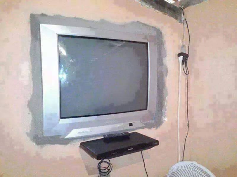 Funny Wall Television Picture