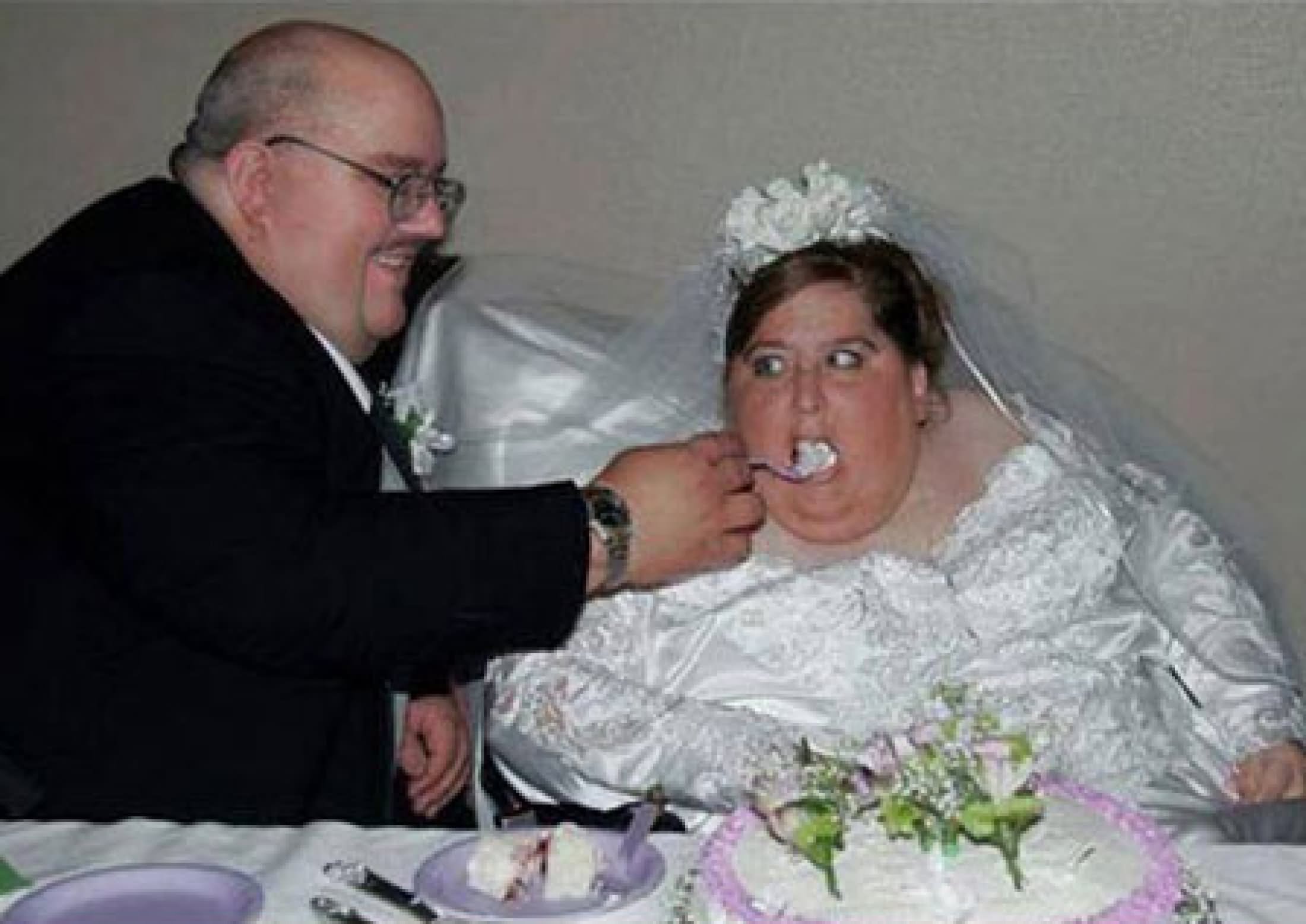 Funny Wedding Couple Image