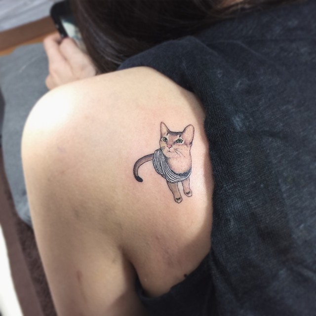Girl Left Back Shoulder Cat Tattoo