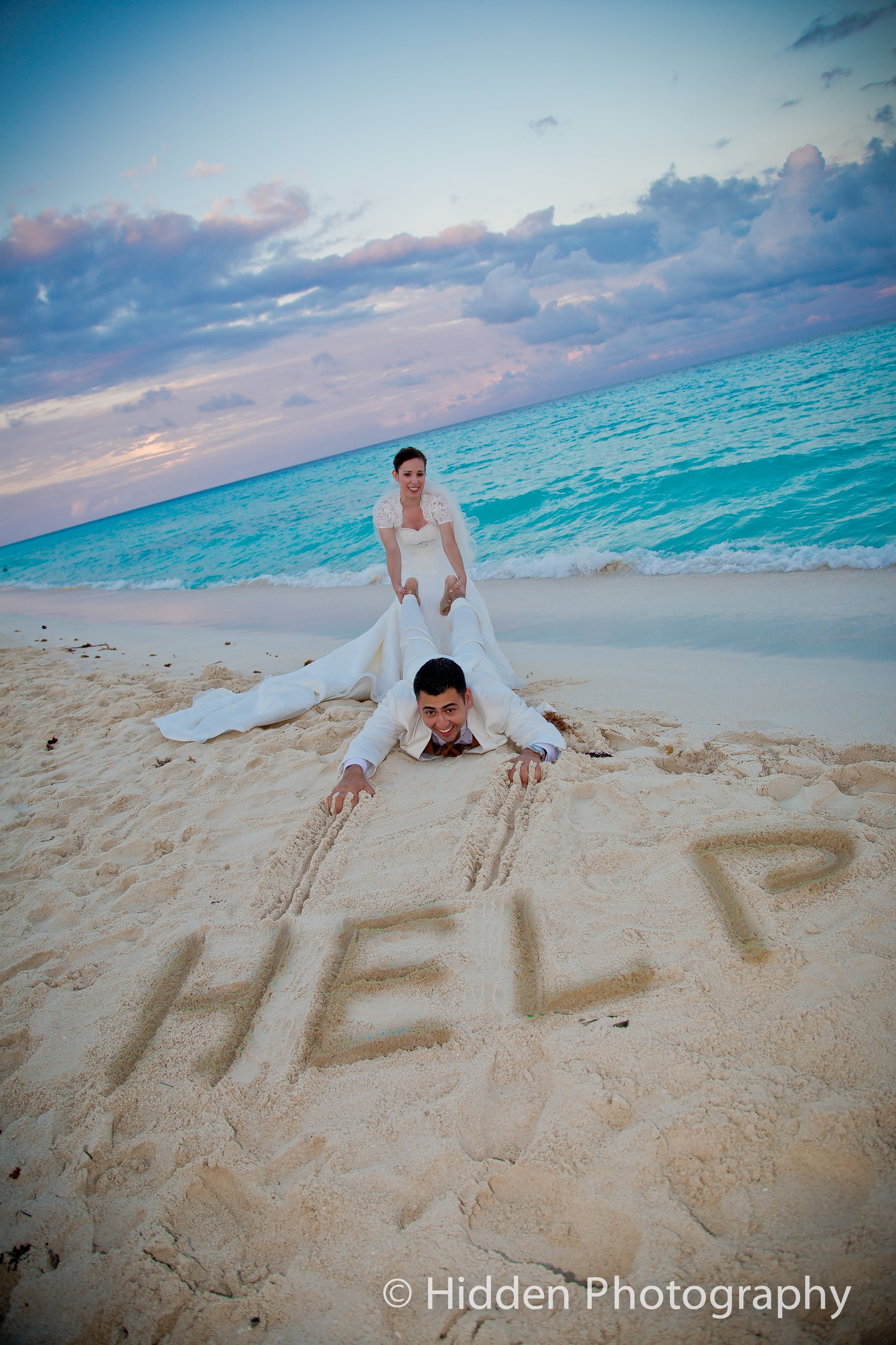 Help Funny Couple Picture