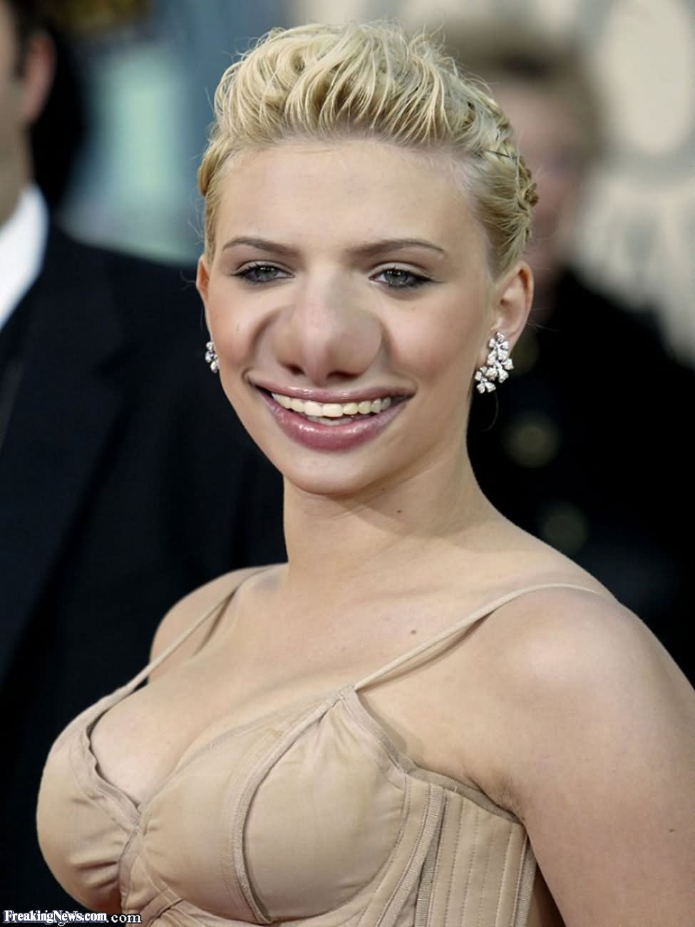 Scarlett Johansson With Big Nose Funny Smiling Picture
