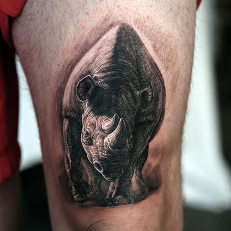 Black And Gery 3D Rhino Tattoo Design For Thigh