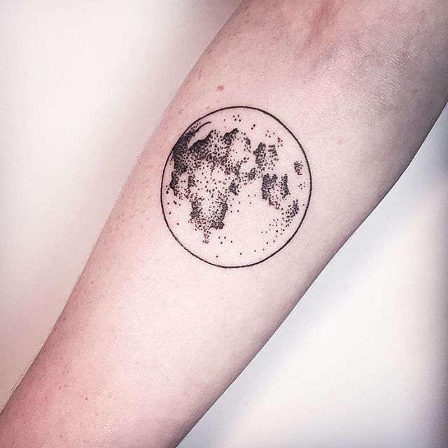 Black Ink Moon Tattoo On Forearm