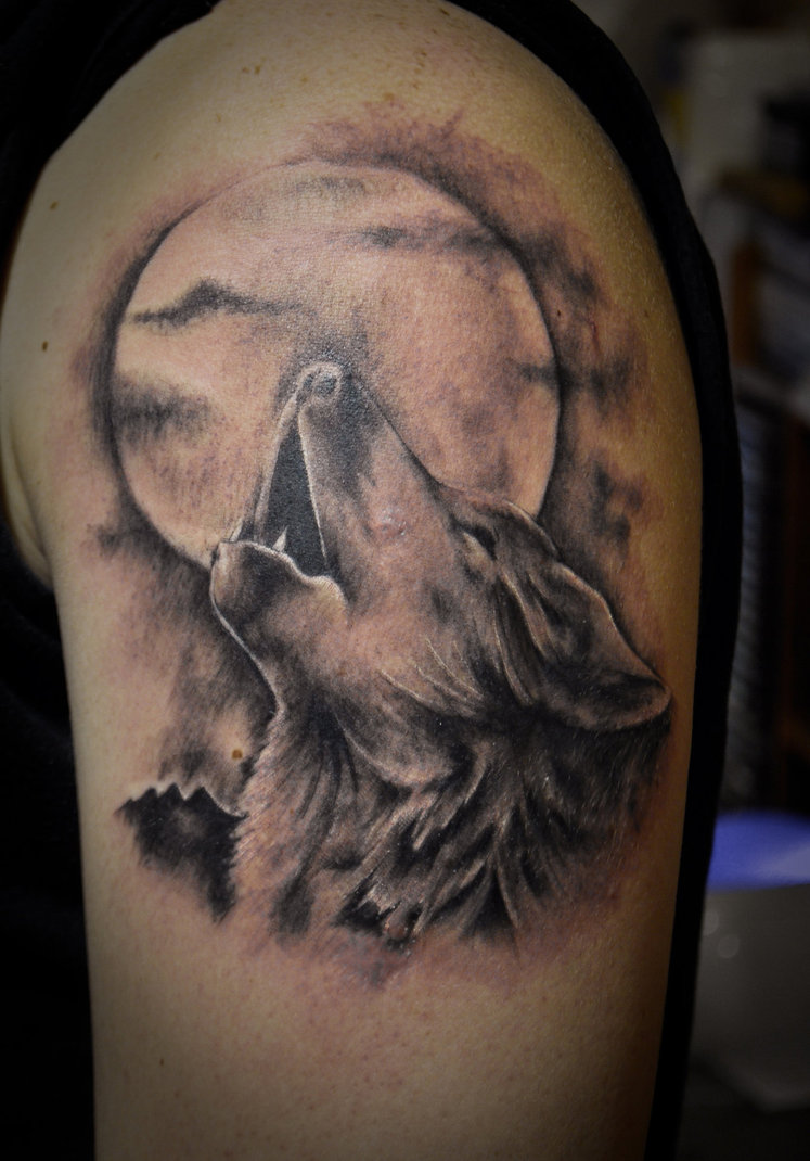 Roaring Wolf Head With Moon Tattoo On Shoulder