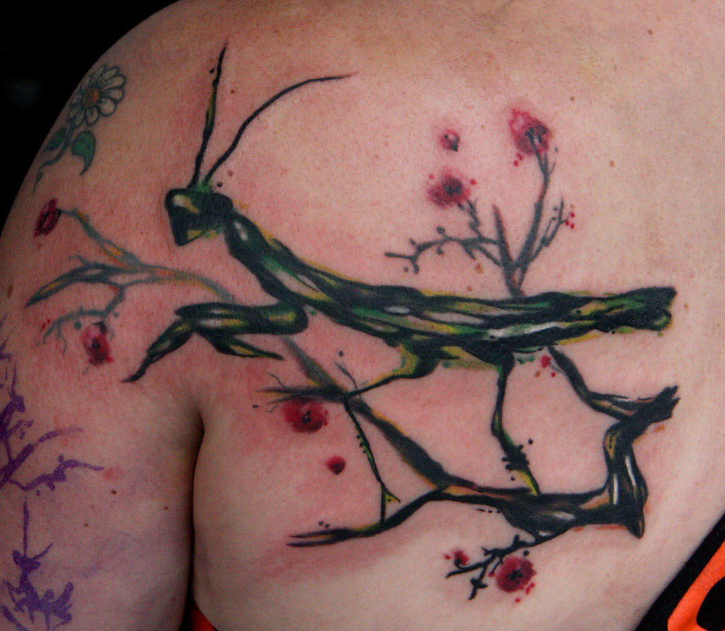 Unique Mantis Tattoo On Left Back Shoulder