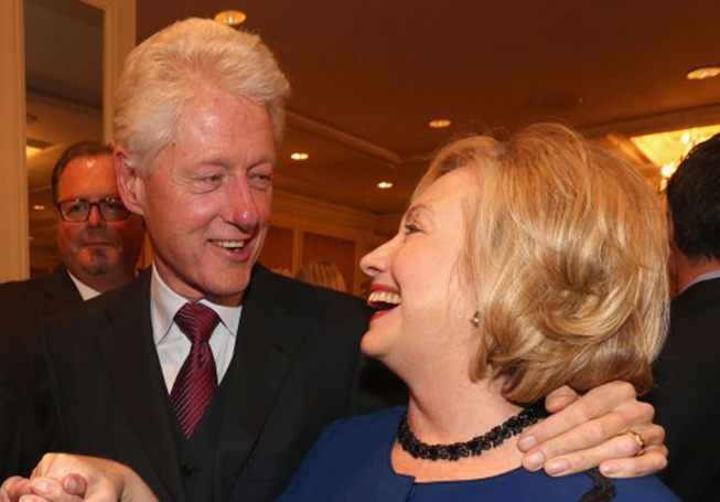 Funny Bill Clinton And Hillary Clinton Laughing Picture