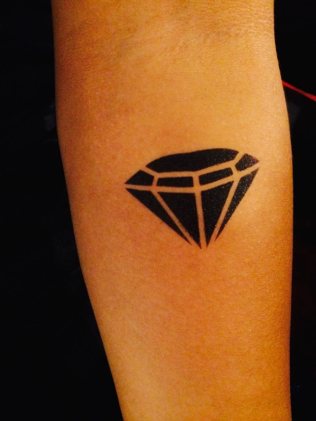 Black Airbrush Diamond Tattoo Design For Arm