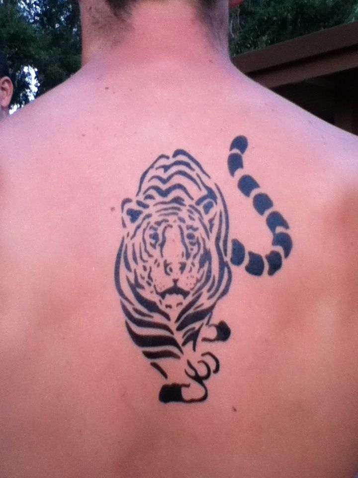 Black Airbrush Tiger Tattoo On Man Upper Back