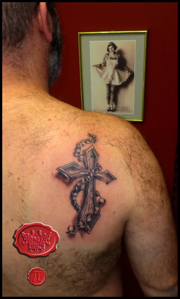 Black And Grey 3D Rosary Cross Tattoo On Man Right Back Shoulder