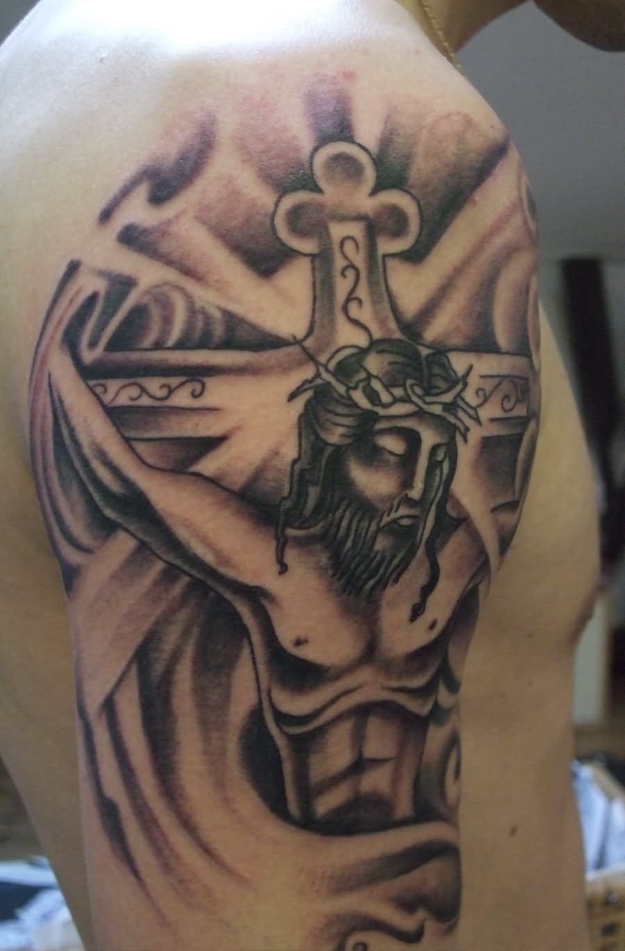 Black Ink 3D Jesus On Cross Tattoo On Man Right Shoulder