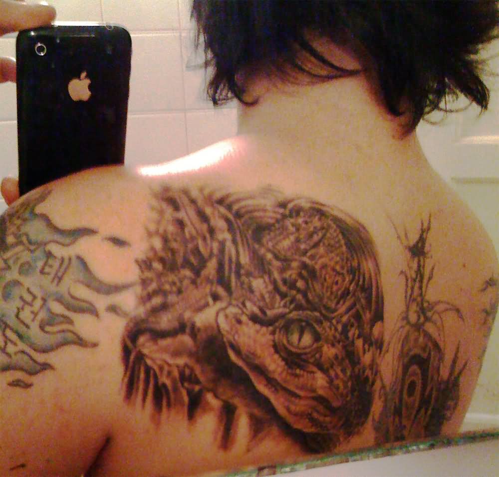 Black Ink Alligator Tattoo On Left Back Shoulder