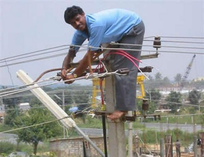 Funny Electrician Dangerous Situation Image