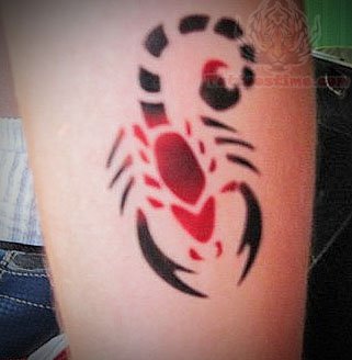 Red And Black Airbrush Scorpion Tattoo Design For Sleeve