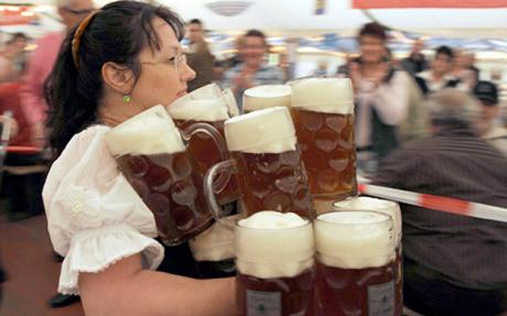 Woman With Beer Mugs Funny Situations Picture