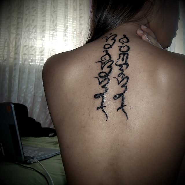 Girl Upper Back Alibata Tattoos