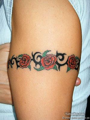 Roses Armband Tattoo Design For Bicep