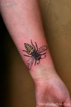 3D Realistic Bee Tattoo On Wrist