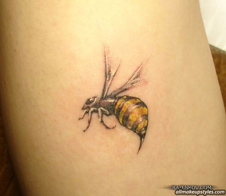 Best Flying Bee Tattoo Design