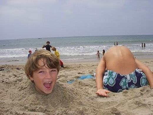 Head Cut Boy On Beach Funny Illusion Picture