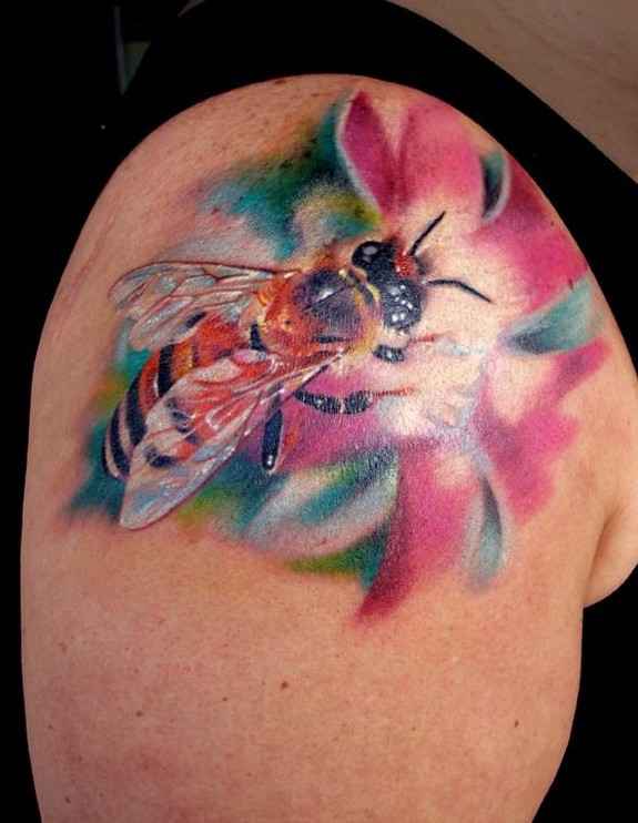 Wonderful 3D Bee And Flower Tattoo On Right Shoulder