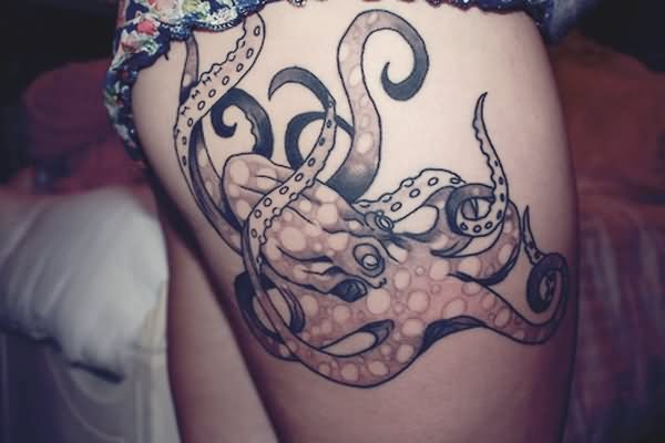 Black And Grey Octopus Thigh Tattoo For Girls