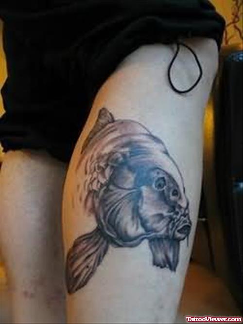 Black Ink Fish Aqua Tattoo On Thigh