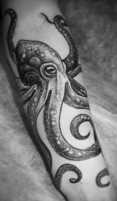 Black Ink Octopus Thigh Tattoo