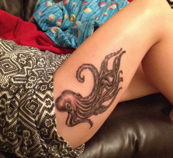 Grey Octopus Tattoo On Thigh For Young Girls