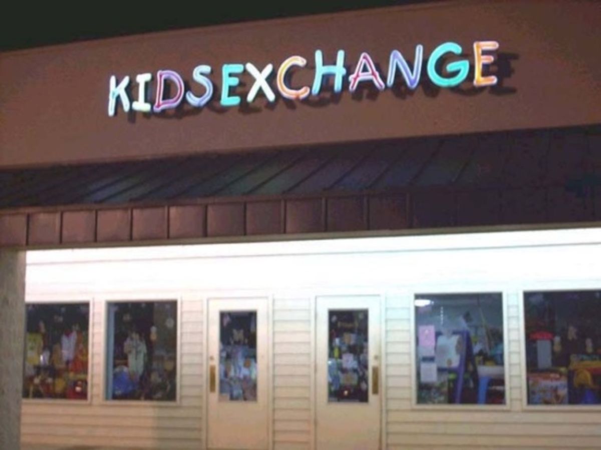 Kids Exchange Funny Play On Words Sign Board Image