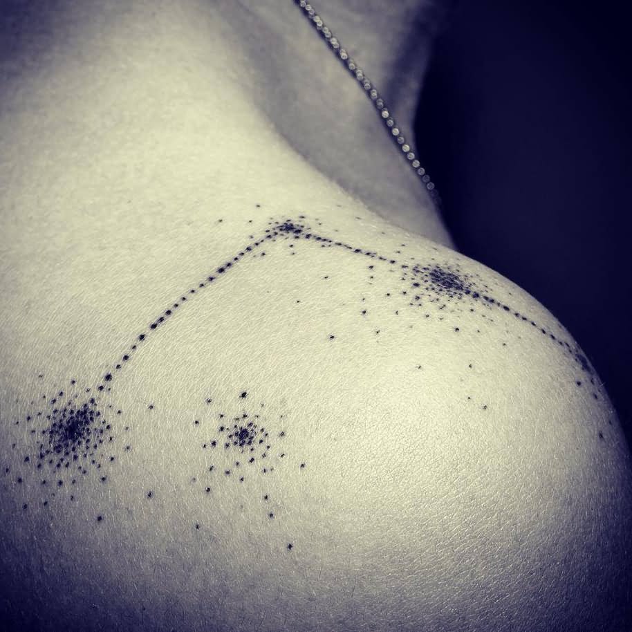 Black Ink Libra Constellation Tattoo On Right Shoulder