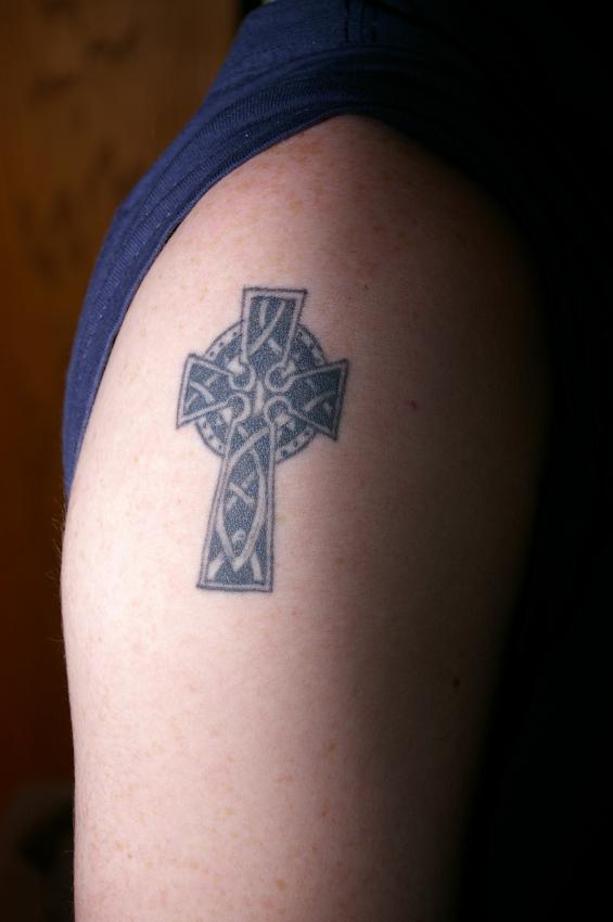 Black Ink Simple Christian Celtic Cross Tattoo Design For Shoulder